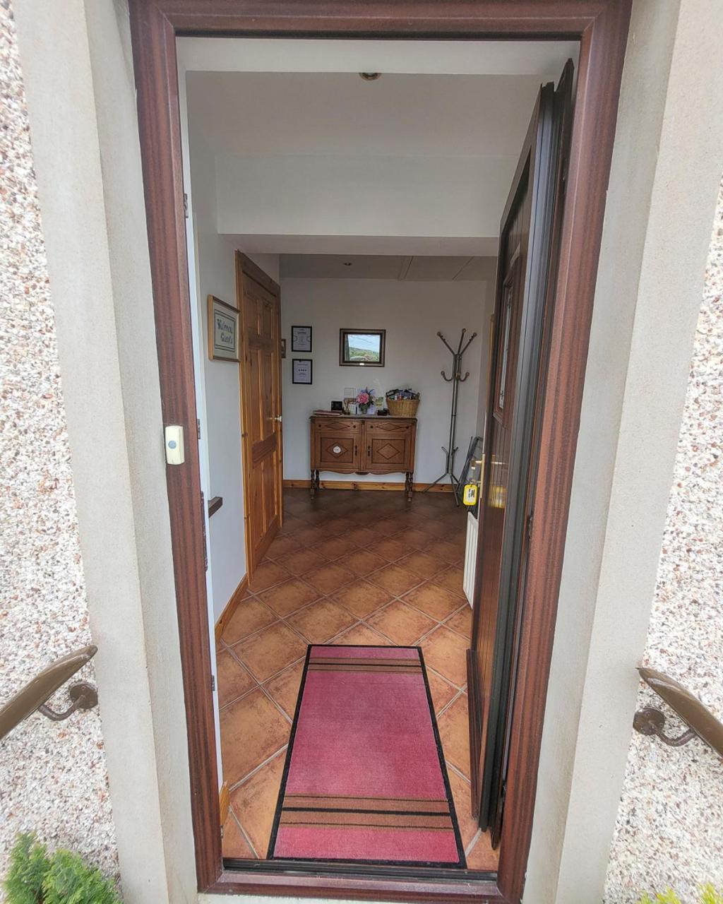 Drumgart Self Catering Cottage แคร์ริกเฟอร์กัส ภายนอก รูปภาพ